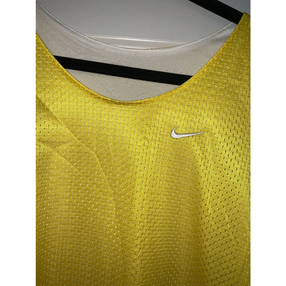 Nike Standard Issue Reversible Basketball Jersey DQ5731-735 Yellow White Large - Picture 4 of 11
